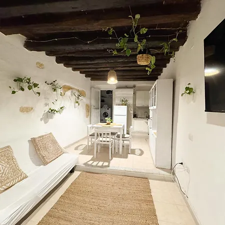 Apartment Kalma - Authentic Sardinian At The Picturesque Street Of Old Town